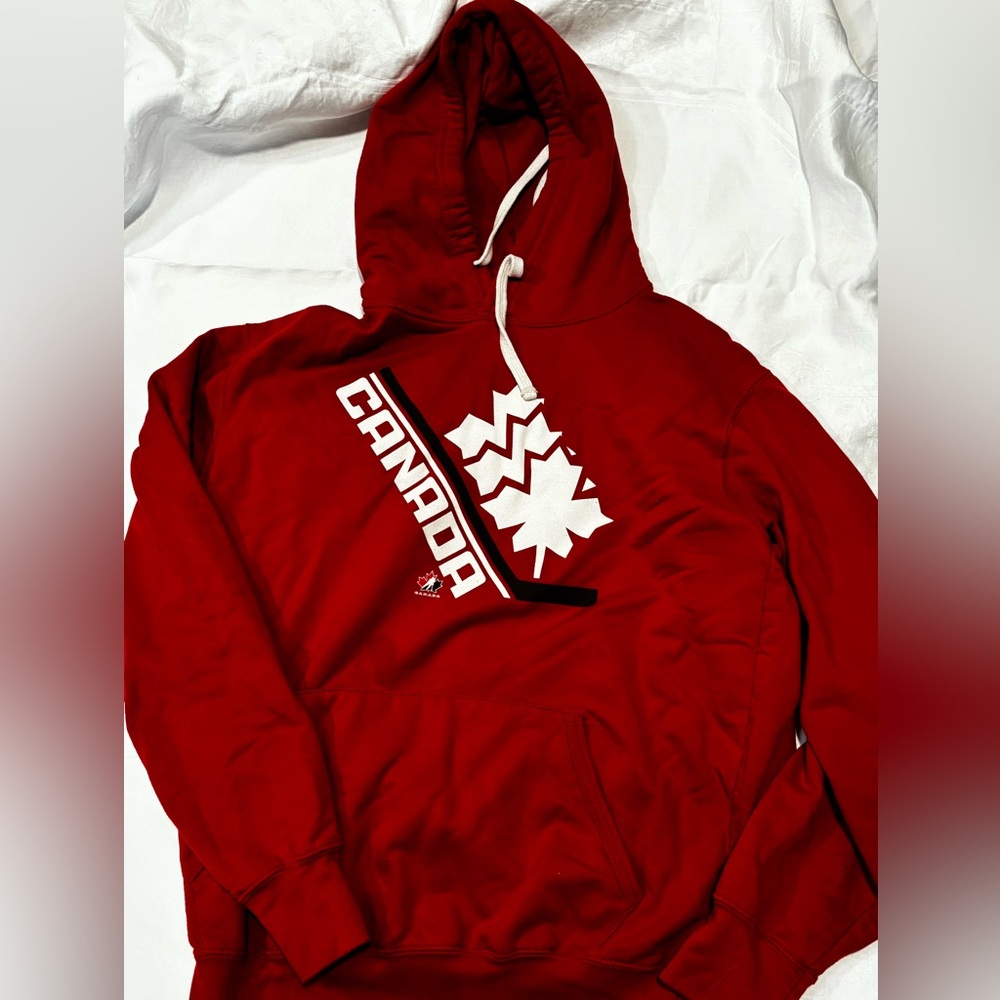 Red Canada Hockey Hoody LG